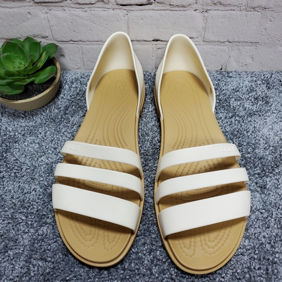 CROCS - Picture 2 of 6